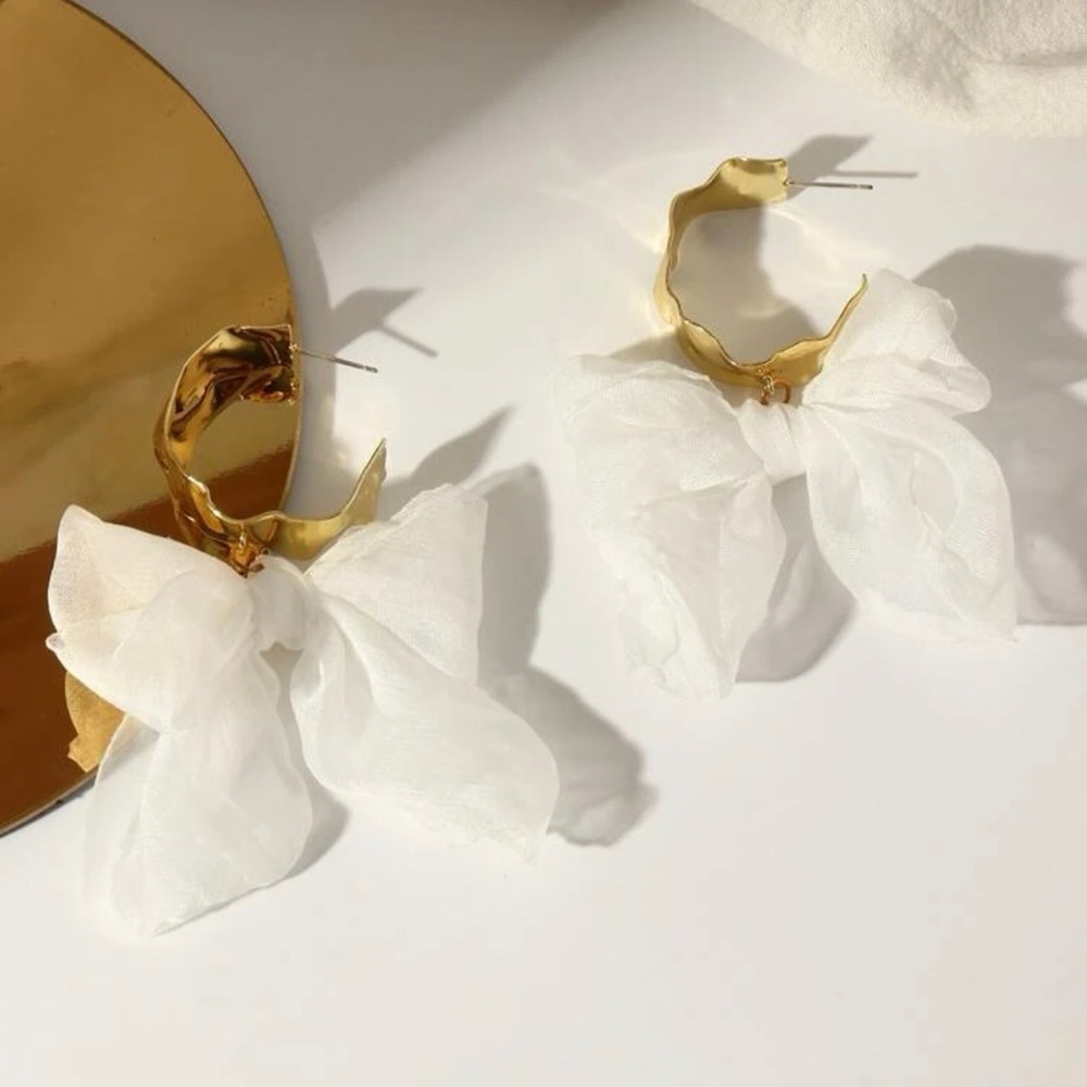 Anthro bow earrings